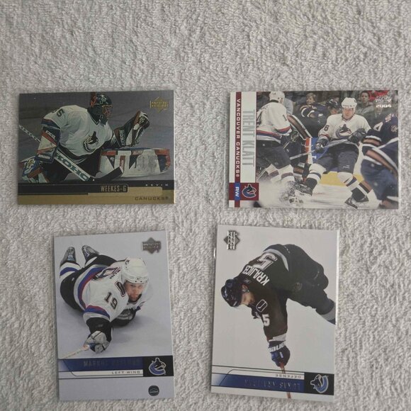 14-Card Vancouver Canucks Lot - Luc Bourdon Rookie, Sedin HOF & Legends - Picture 4 of 8